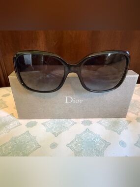 Brand new dead stock Dior Sunglasses Flanelle 3 black with grey lenses